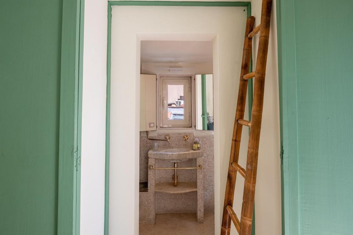 Apartamento Trastevere Rooftop Terrace Courtyard Loft *